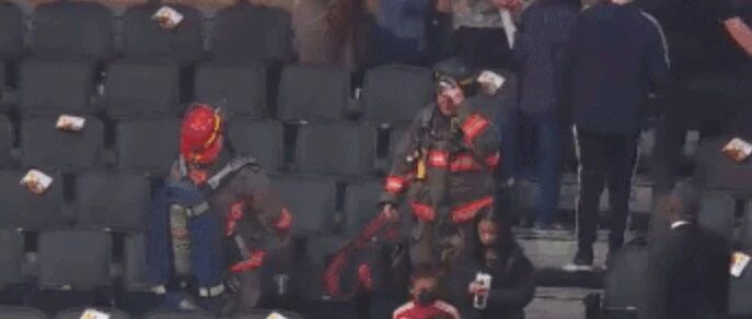 意外突发！叫停比赛！遣散所有观众……