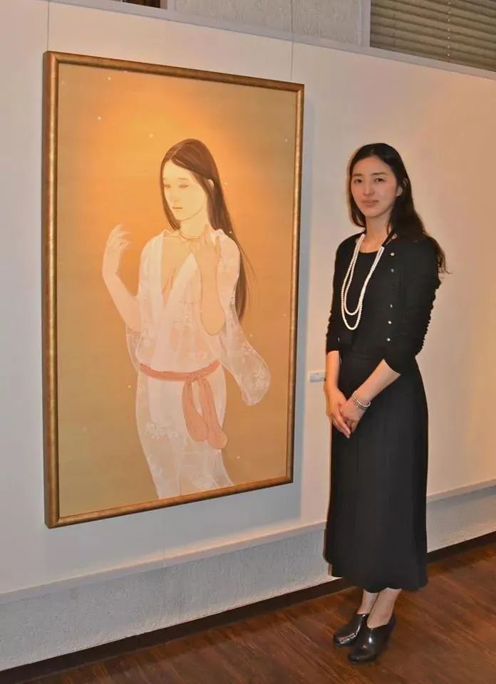 日本最美女画家 人美画更靓 全网搜