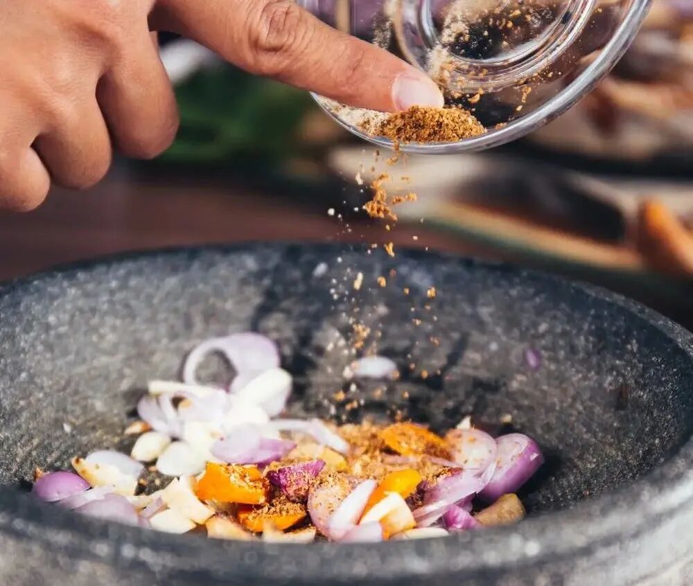 经常口渴、头痛？说明你盐吃多了！这4种“隐形盐”食物要警惕