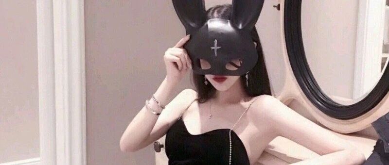 美女的特殊癖好竟然是干这事？网友：这是犯贱