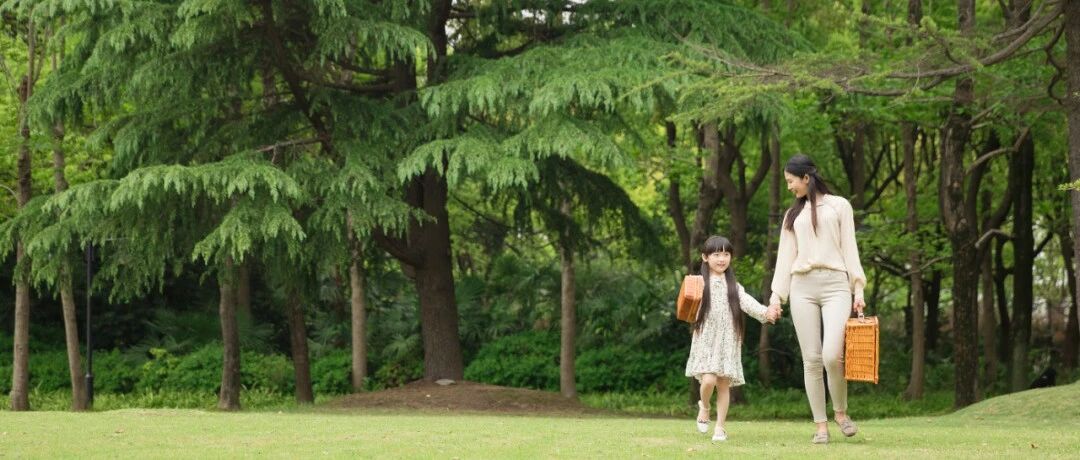 为什么娃胆小敏感、遇事退缩？培养孩子自信，心理学家的6点建议