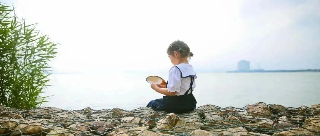 你觉得孩子不聪明，是因为你还没读懂“放养式”3个原则!