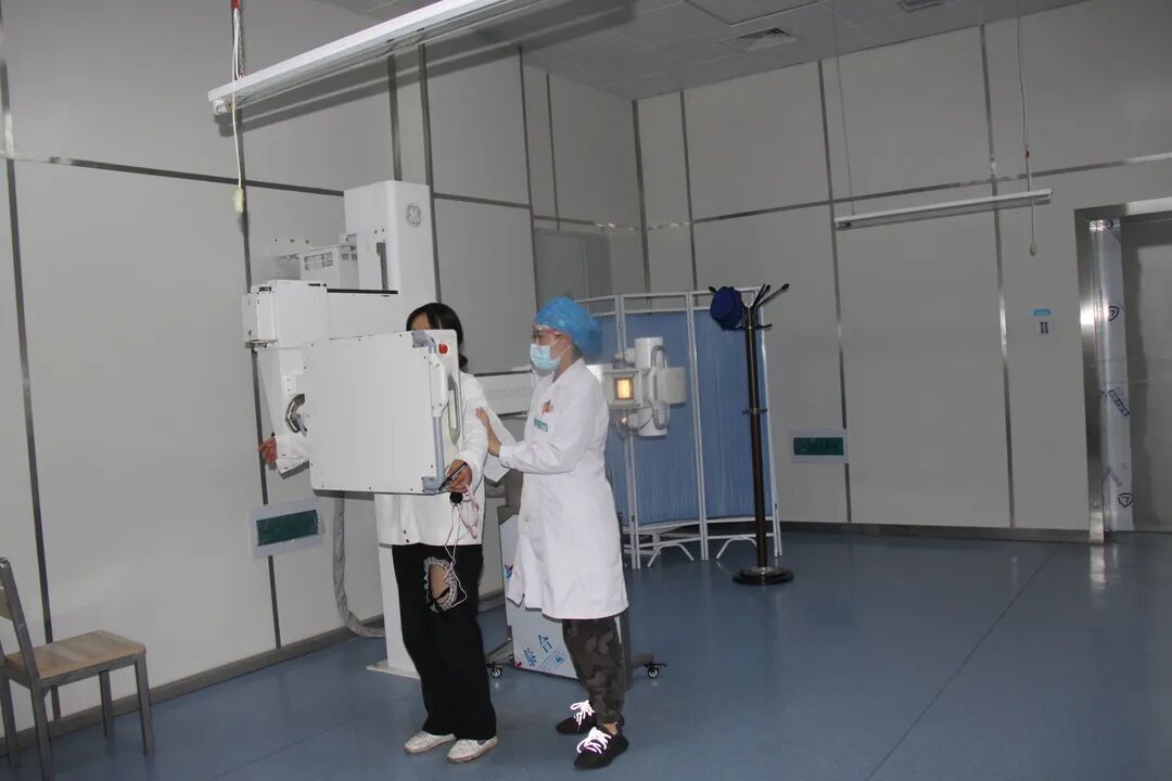 拍胃肠机怎么收费拍一次CT辐射有多大？会致癌吗？走进放射科一起了解_https://www.jmylbn.com_新闻资讯_第12张