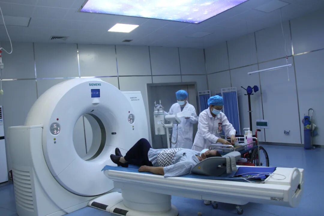 拍胃肠机怎么收费拍一次CT辐射有多大？会致癌吗？走进放射科一起了解_https://www.jmylbn.com_新闻资讯_第6张