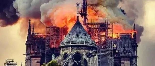 3年前，被大火烧毁的巴黎圣母院“修复方案”，竟然来自中国：打败55国，惊艳世界
