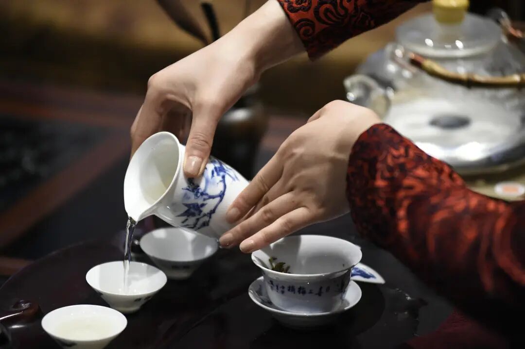 春节走亲访友,您不可不知的茶桌礼仪!-茗边智库