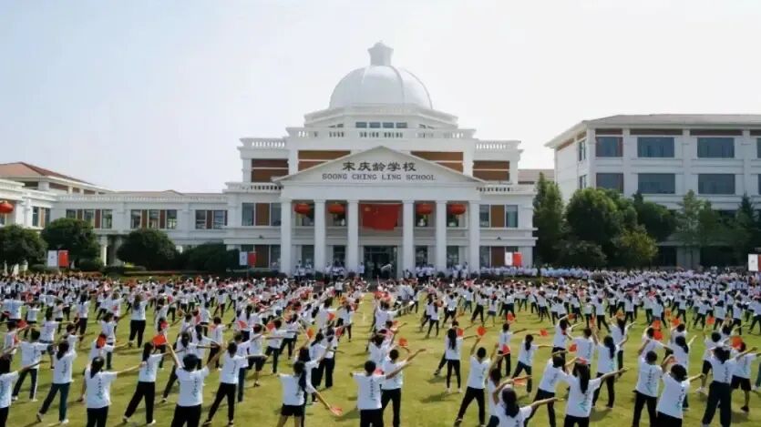 项目周边产业与交通示意图