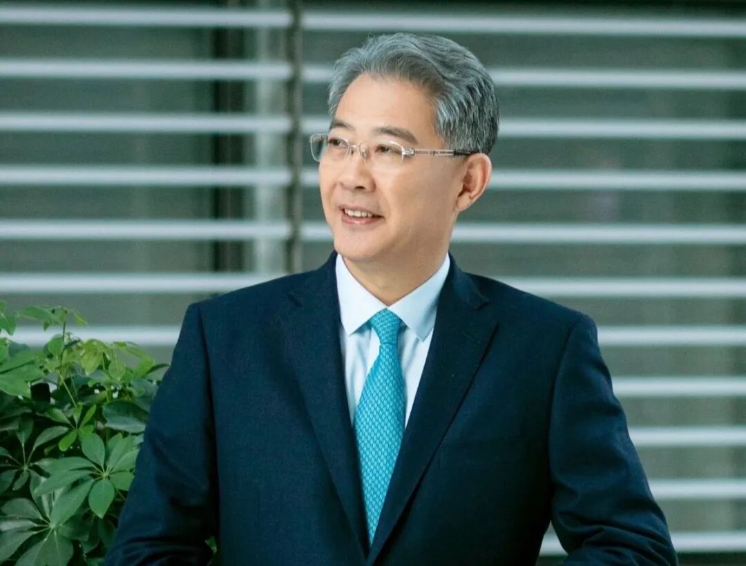 李晓鹏:青云歧路圈中人