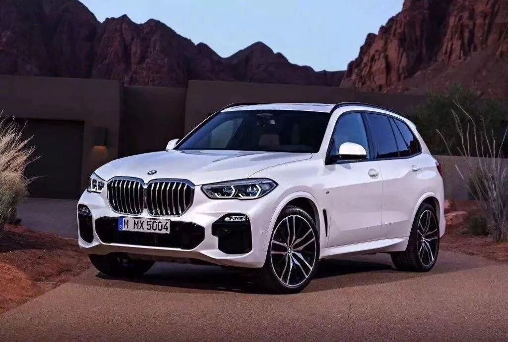 宝马：车如其名！蓝天白云的梦想。以运动为名，却越来越全能