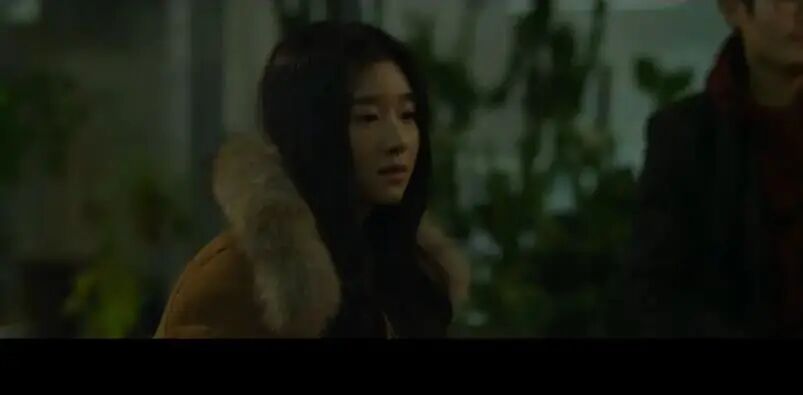 “没有什么能让你轻贱自己，爱也不行。”