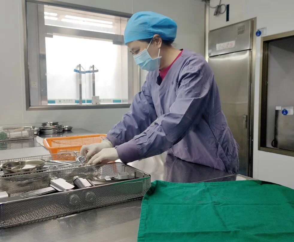 无菌包内有哪些器械世界灭菌科学日 ｜ 带你认识一个合格的“无菌包”_https://www.jmylbn.com_新闻资讯_第10张