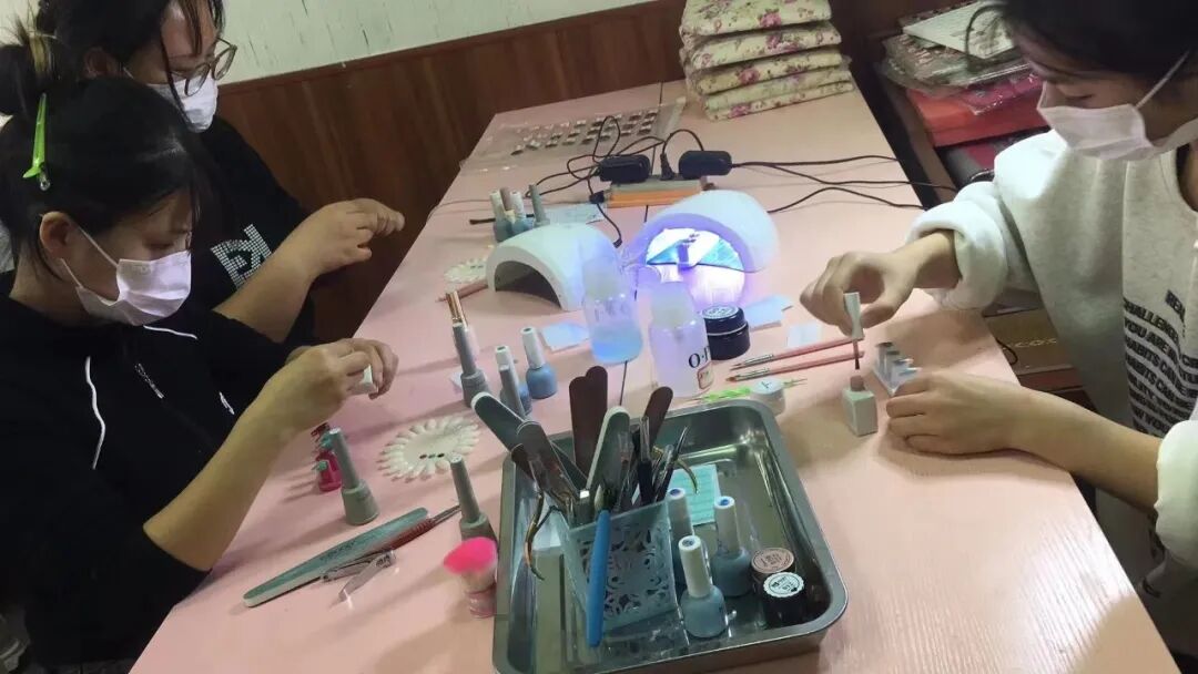 技能引領(lǐng)，聚力前行——開封現(xiàn)代科技學(xué)校職業(yè)技能鑒定考試