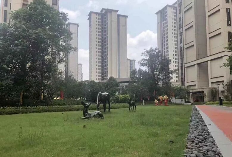 广州增城保利中航城 94-126㎡ 23000元/㎡