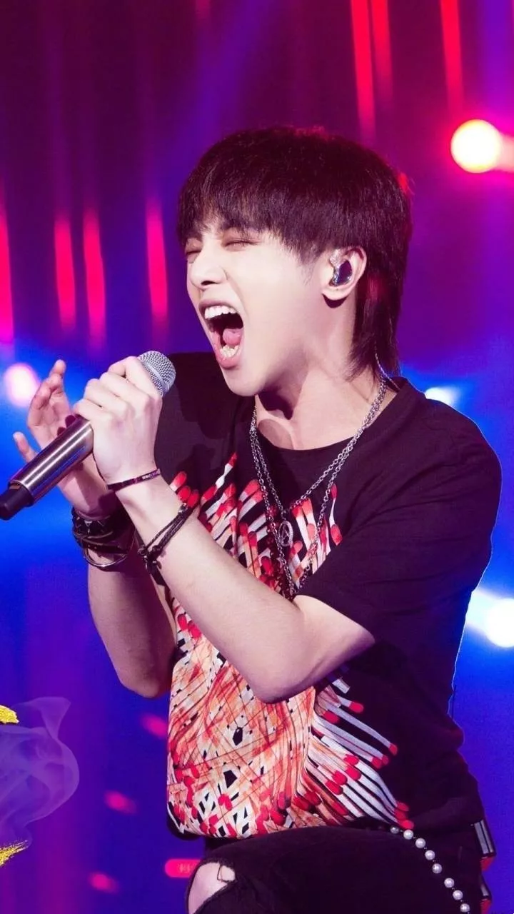 羽生结弦:人间至美,热血少年