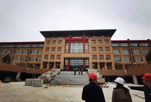 青岛实验初中李沧校区计划五月交付设54个教学班