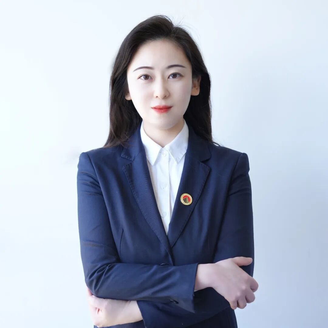 罗瑶.jpg