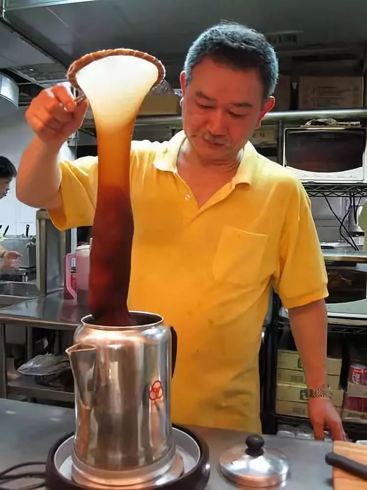 丝袜奶茶再见！现在流行透明奶茶