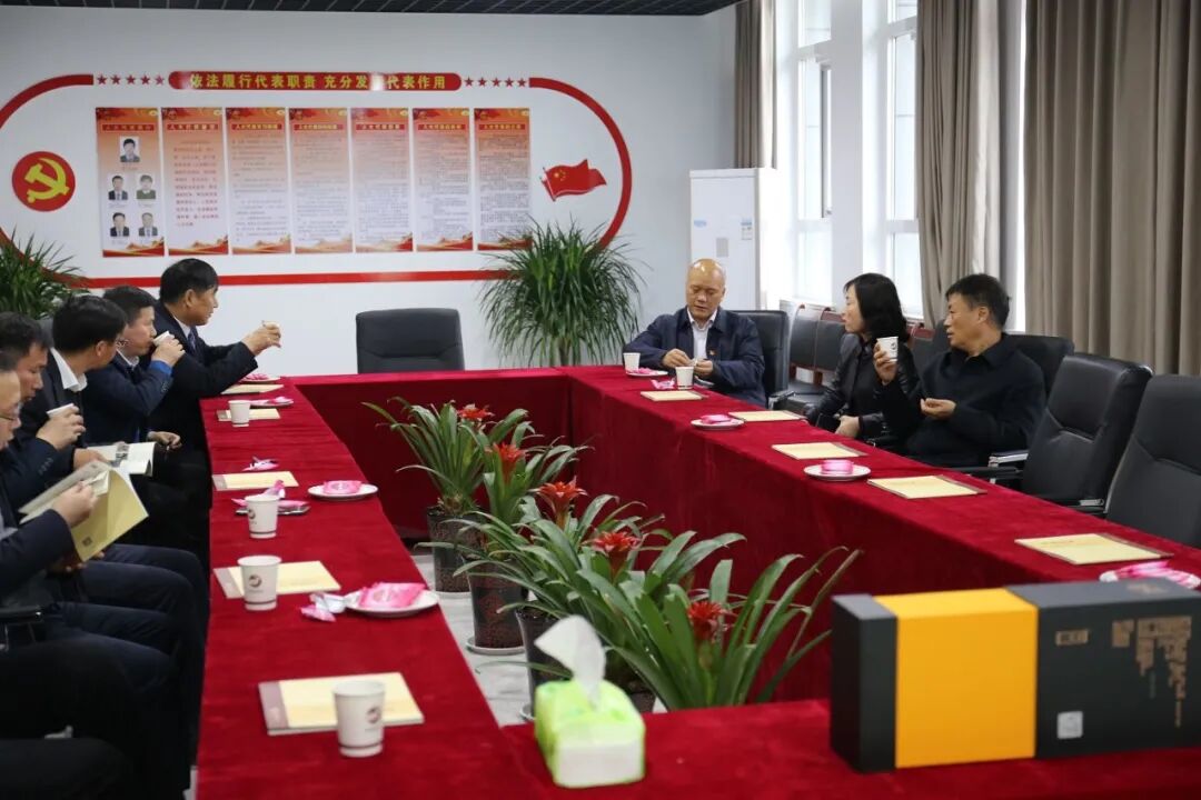 河南省扶贫办领导莅临龟鹿药业集团视察指导工作