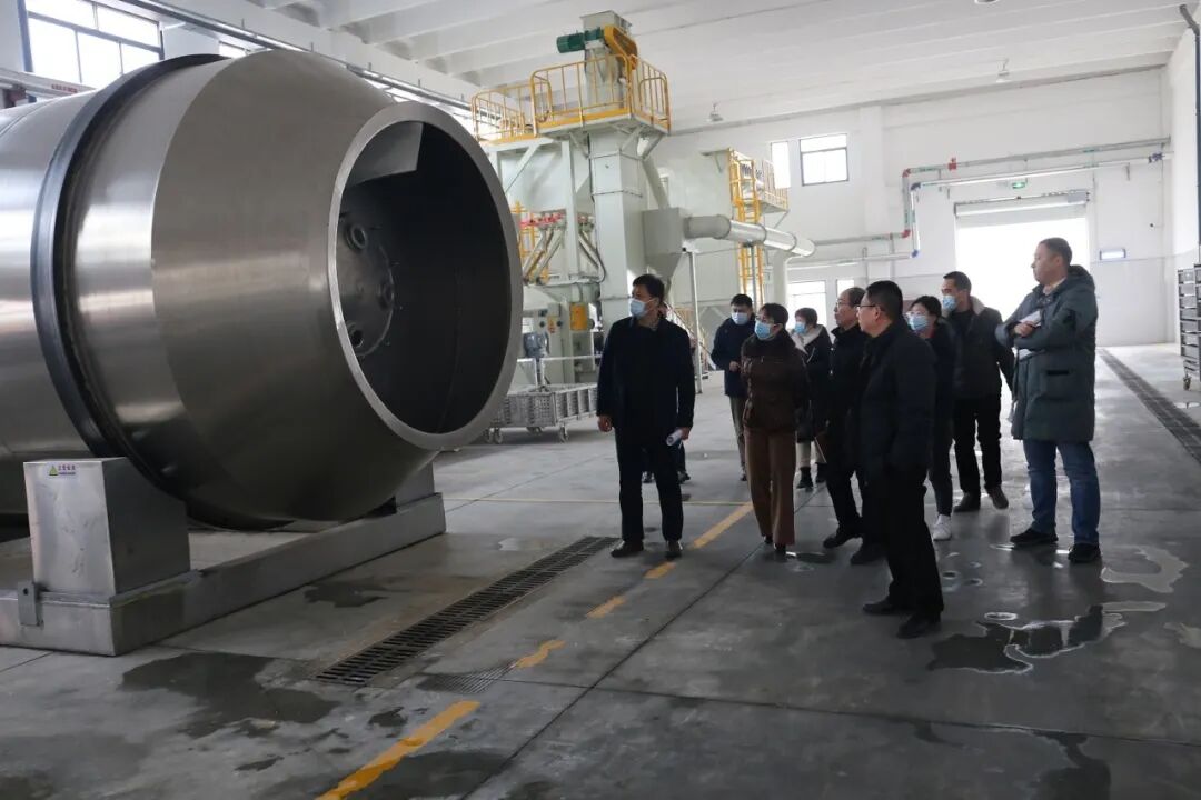 河南省药品监督管理局第九监管分局局长陈红一行莅临龟鹿药业集团调研