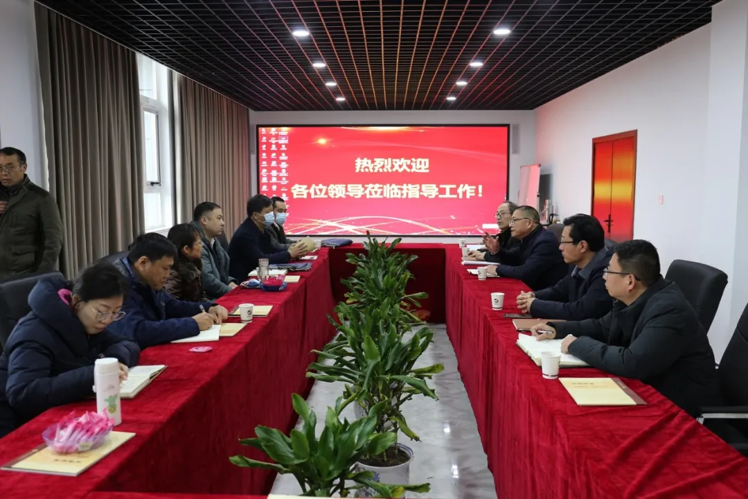 河南省药品监督管理局第九监管分局局长陈红一行莅临龟鹿药业集团调研 河南省药品监督管理局第九监管分局局长陈红一行莅临龟鹿药业集团调研