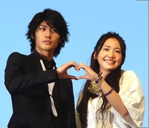 三浦春马深夜约会日本小师妹 满屏的大长腿好般配呀 自由微信 Freewechat