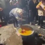 潮汕某乡里一“老爷乩童”展神威，结果锅”油锅“被村民玩嗨了！