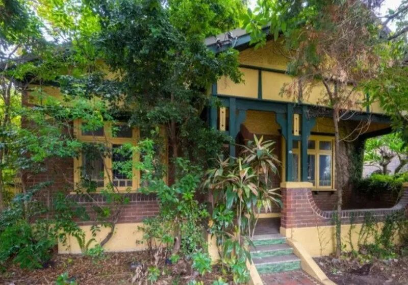 悉尼内西著名华人区“垃圾屋”引27人竞拍，$200万售出！中介：没想过能卖出这个价 - 2