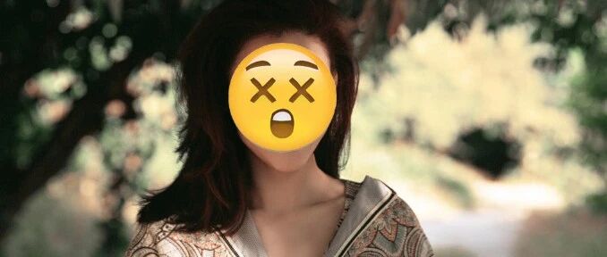 她虽然漂亮，但这画面着实有些尴尬了......