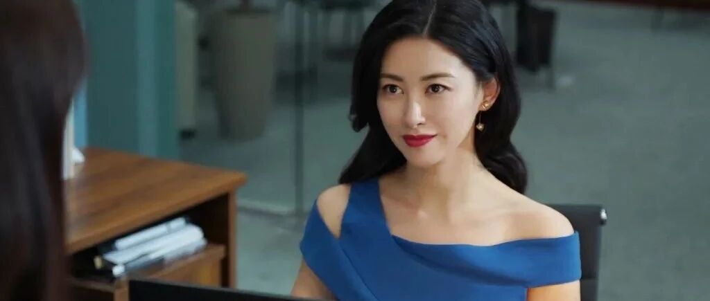 连续8年霸榜“全球最美面孔Top100”，但她真的不是花瓶！