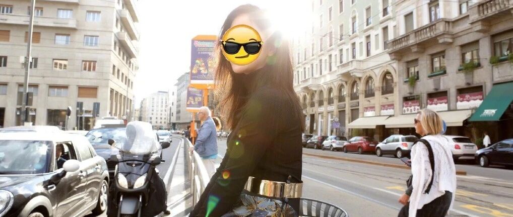 当年她和景甜平分天下，如今去泥里摸爬滚打了