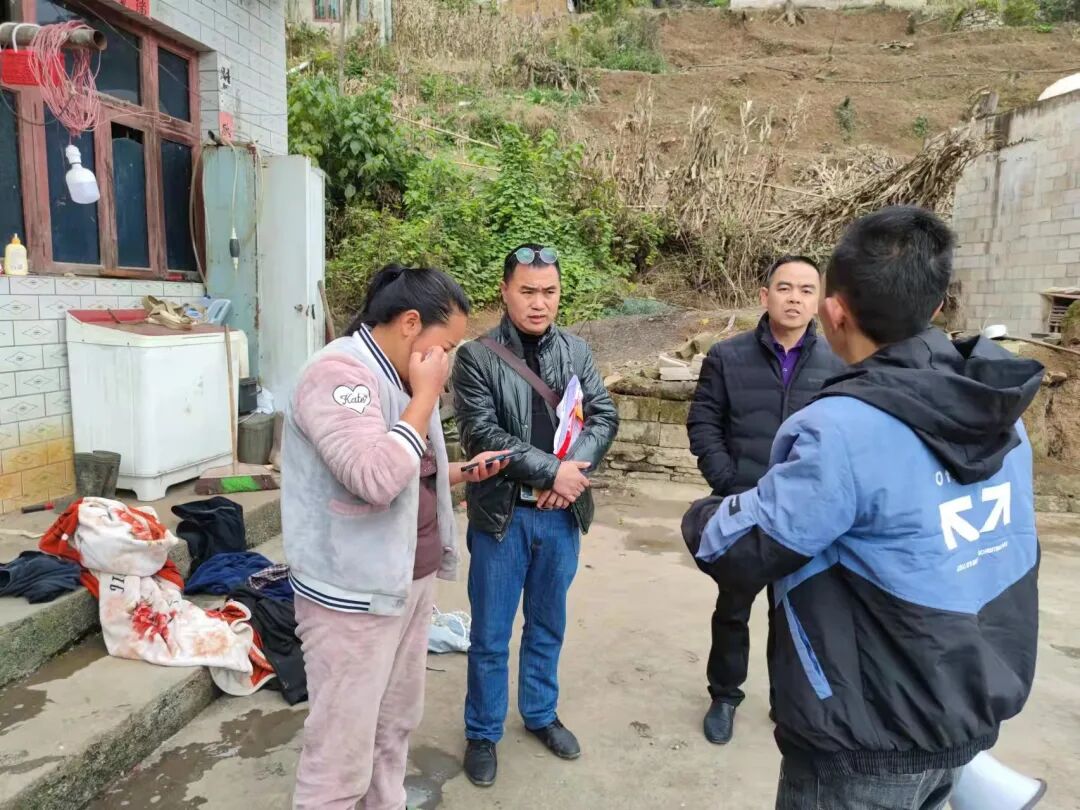 织金县化起镇医疗保险政策再宣传电子医保凭证进万家