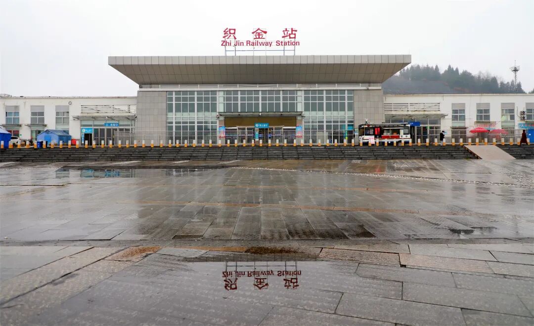 织金返乡路上的你我他