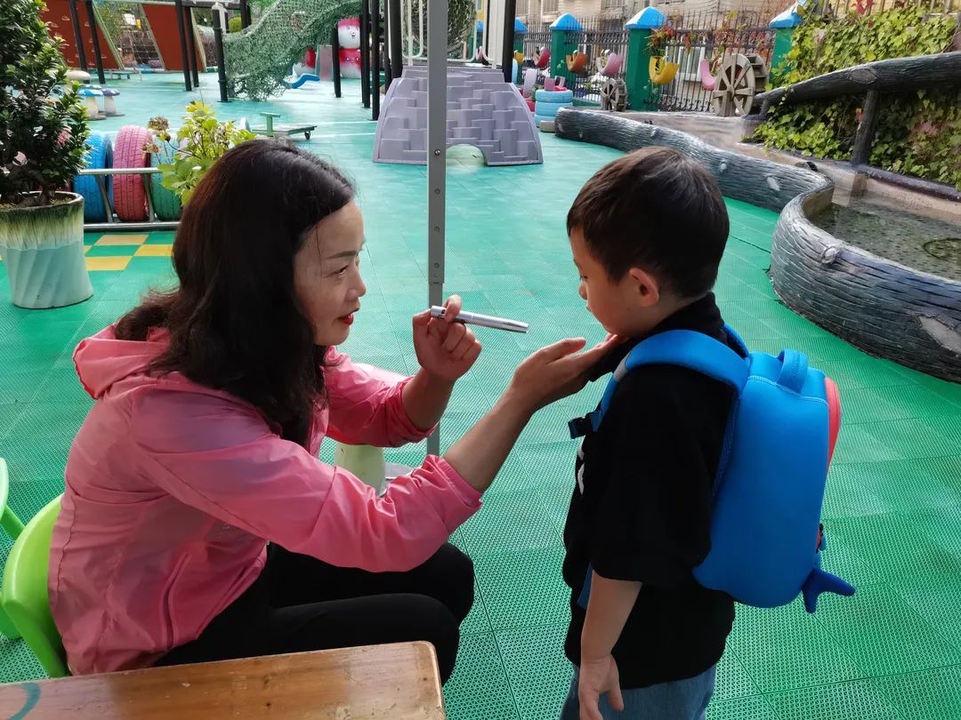 中班教案轻声细语怎么写_幼儿轻声细语教案_幼儿园轻声细语的教案