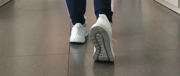 骨科医生：学会这样走路，日行万步不伤膝！