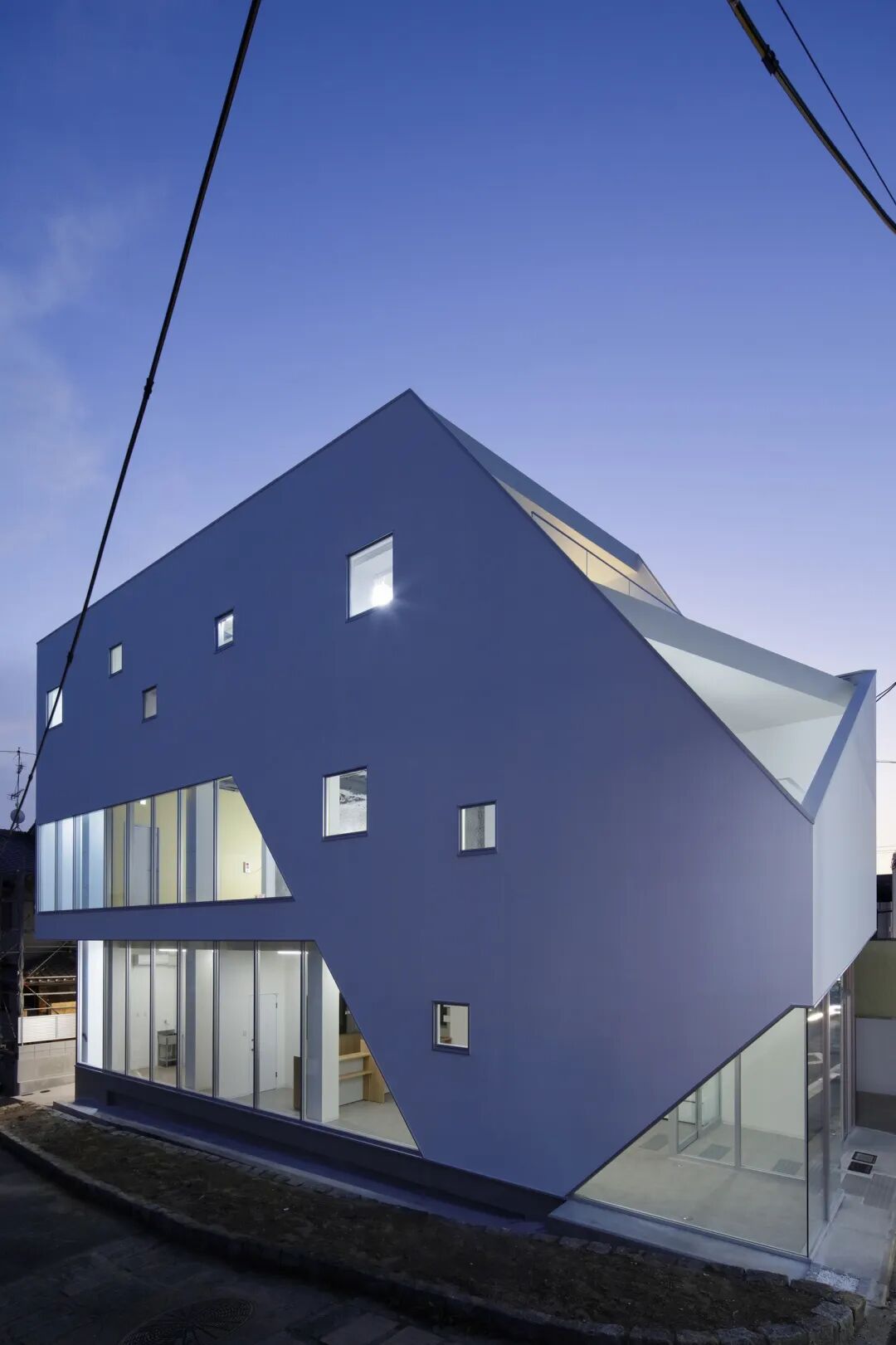 艺术与设计 - 不对称建筑设计,完美的平衡格局