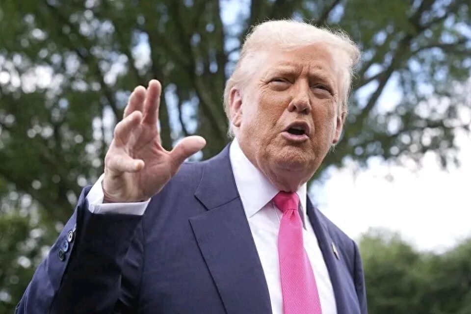 特朗普称俄是纸老虎,特朗普放话“俄是纸老虎”，24小时后俄军机直扑美海域！泽连斯基..