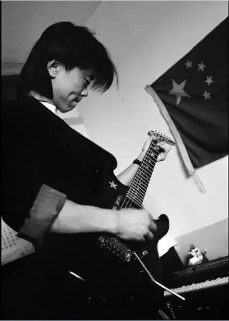 崔健六十,把自己活成一曲摇滚乐-友友