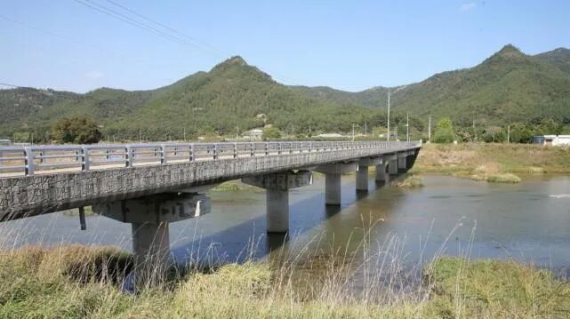 ����մ���Ļ��Ӣ�ۣ��롰�ڹѸ�����ս��2500���ڵ��򲻿壬���յ��ڽ�̨��