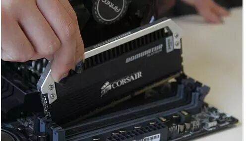 电脑卡装系统有用吗_电脑卡顿是内存还是硬盘原因_电脑卡慢是什么原因