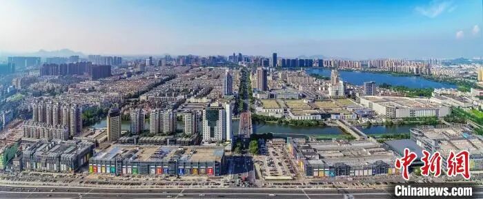     资料图：中国轻纺城市场。蔡海江　摄