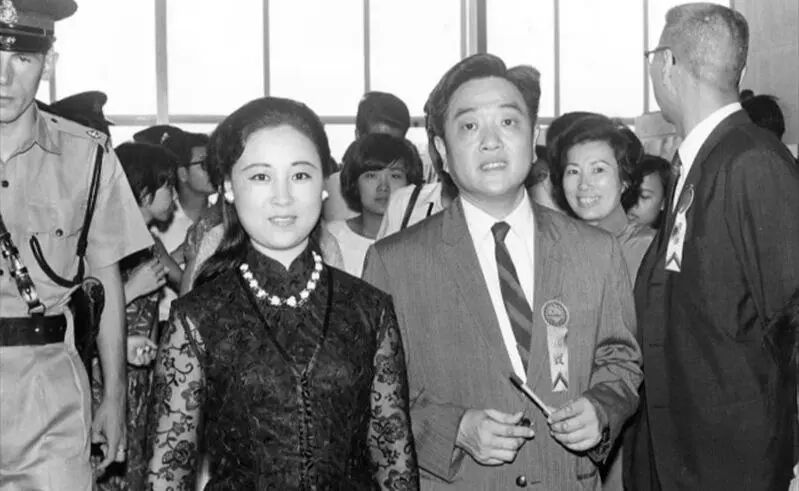 女强人琼瑶一生甘愿为爱臣服私下性格刚烈| 娱乐即时| 娱乐| 世界新闻网