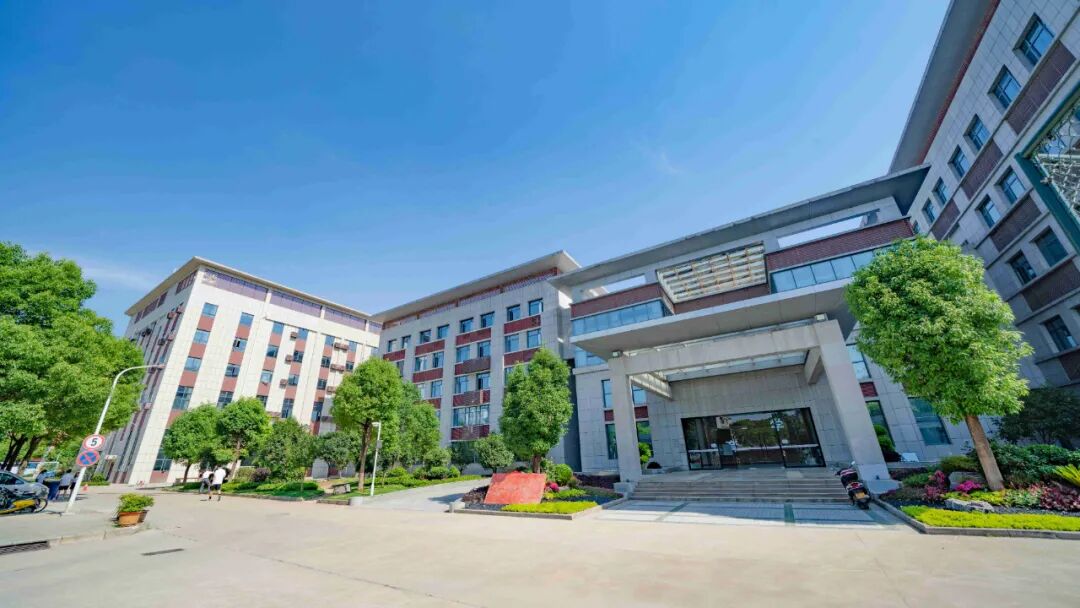 襄阳五中复读项目招生计划,优惠政策出炉!-友友