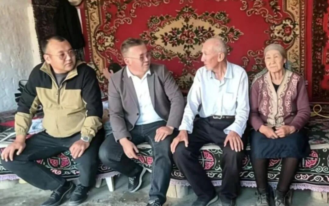 博乐市中心广场 (2).jpg