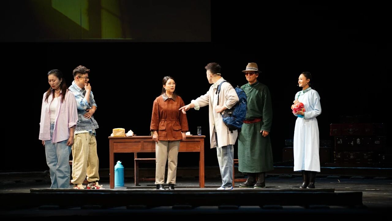 《天边的草原》开启全国巡演 亮相中国戏剧节 第2张