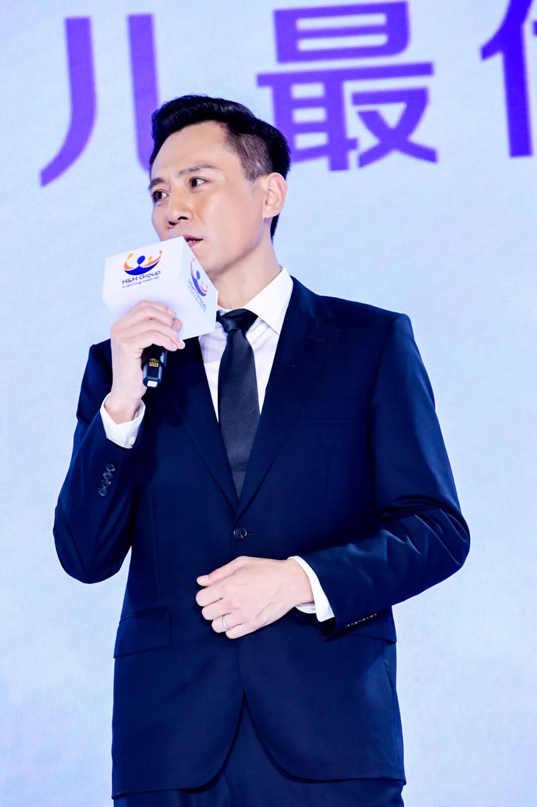 合生元硬核奶爸刘烨说育儿无难事就买可贝思