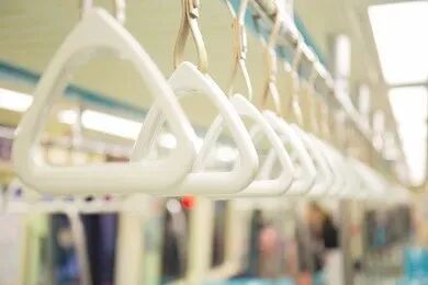 如何选取合适的原材料：增强阻燃PP材料在公共交通工具安全设计中的运用实践