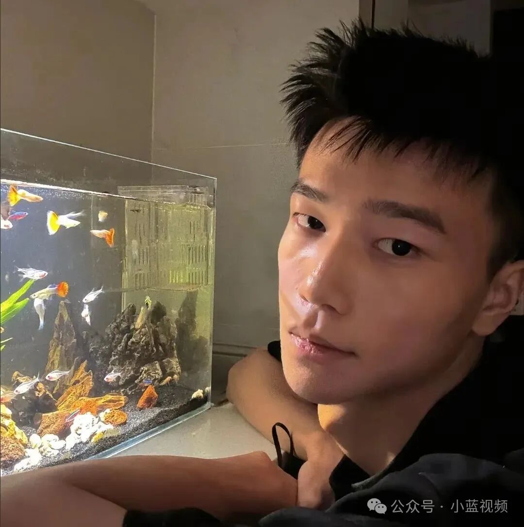 21重庆黑皮绝伦体育生！