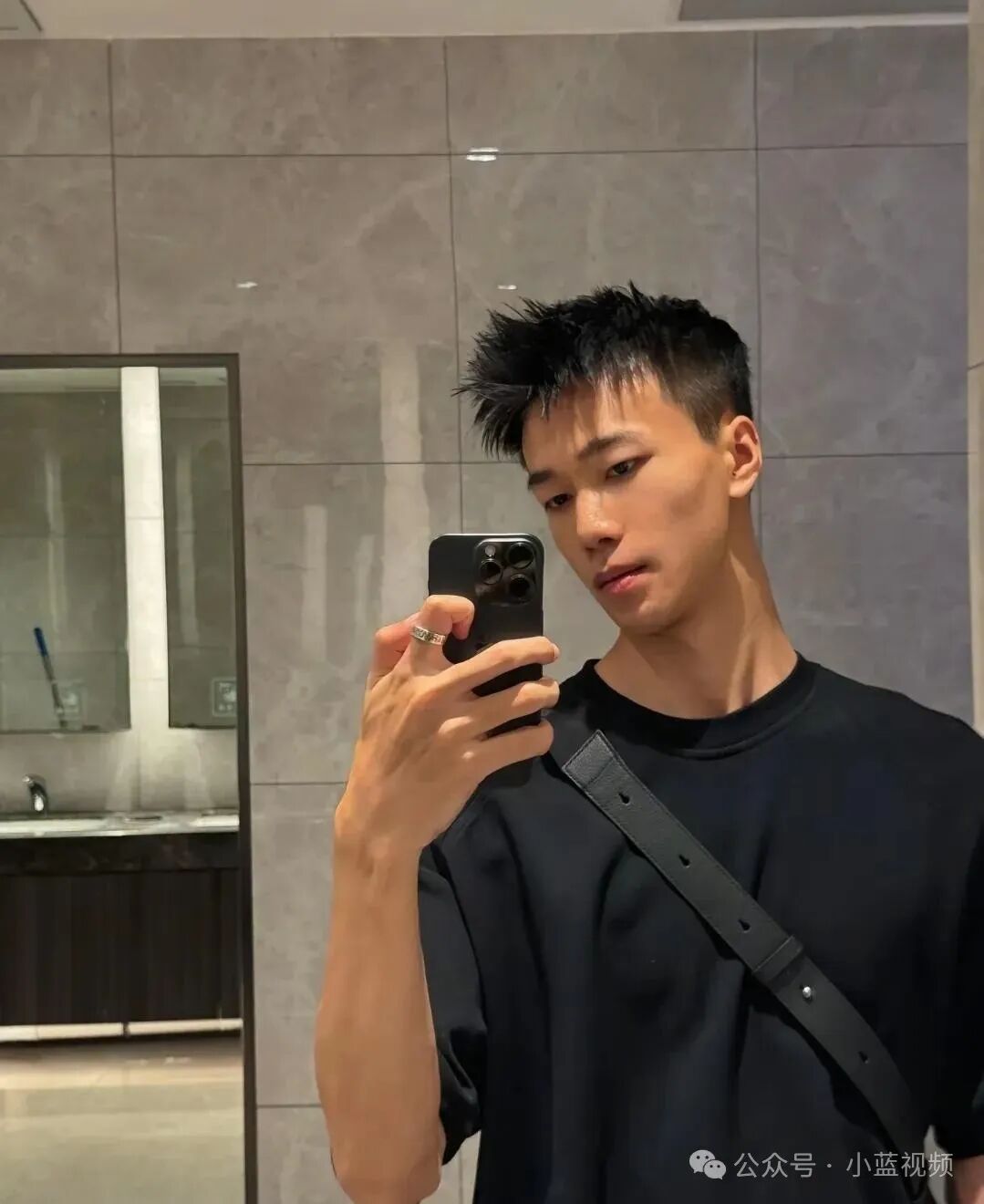 21重庆黑皮绝伦体育生！