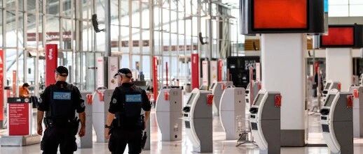 机票暴涨！中国飞澳洲单程机票涨到8万！网友直呼：坐不起！又一地区向澳开放入境转机！政府回应：别去！