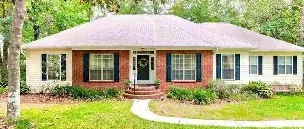 一层隐私差，二层不敞亮？美国买独栋别墅，一层好还是两层好？